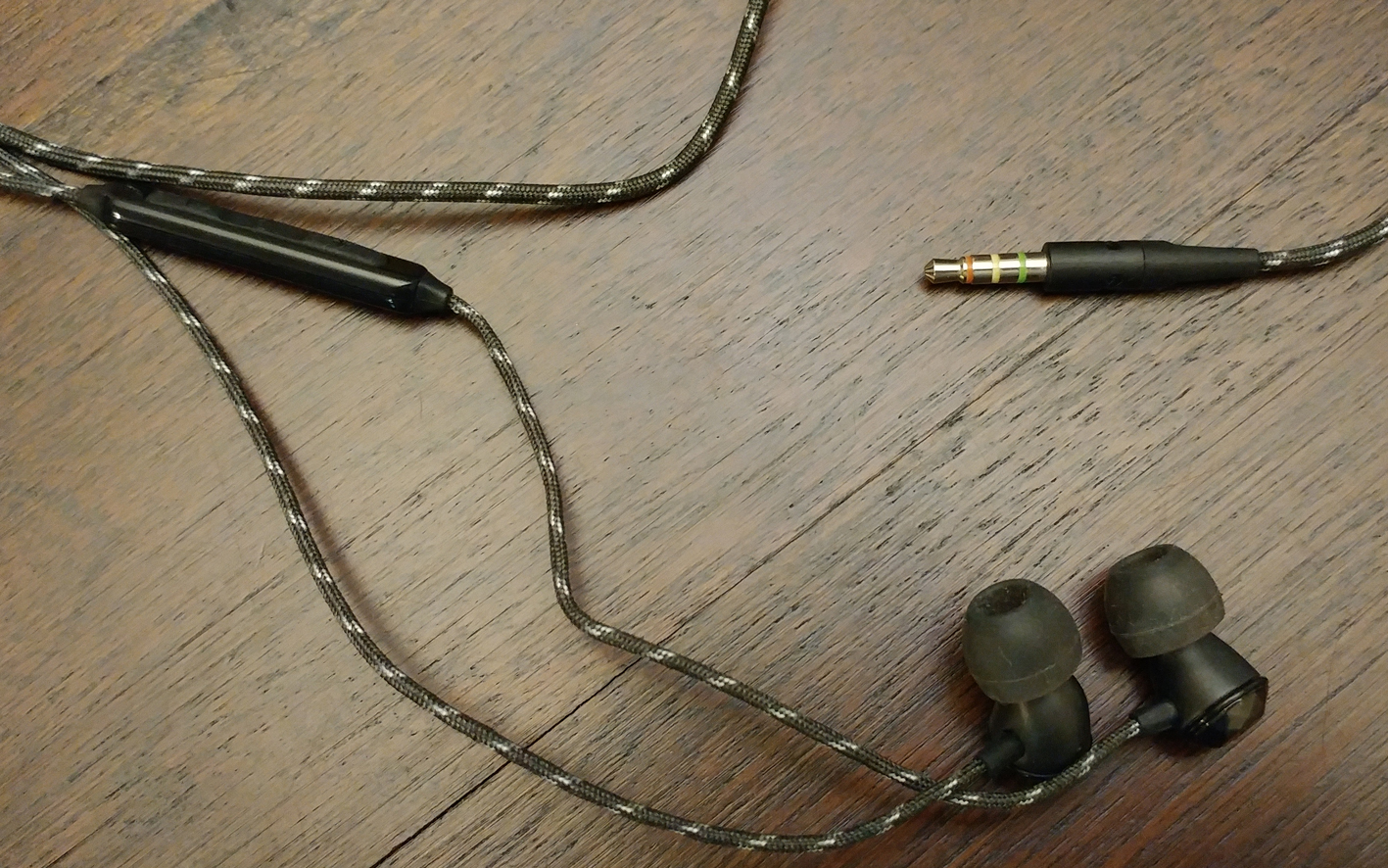 House of Marley Nesta In-Ear Headphones Controls 3.5mm connection